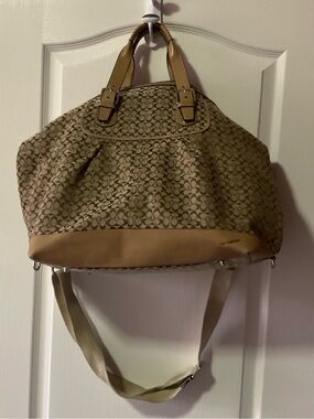 Signature Pattern Tote Bag in Tan